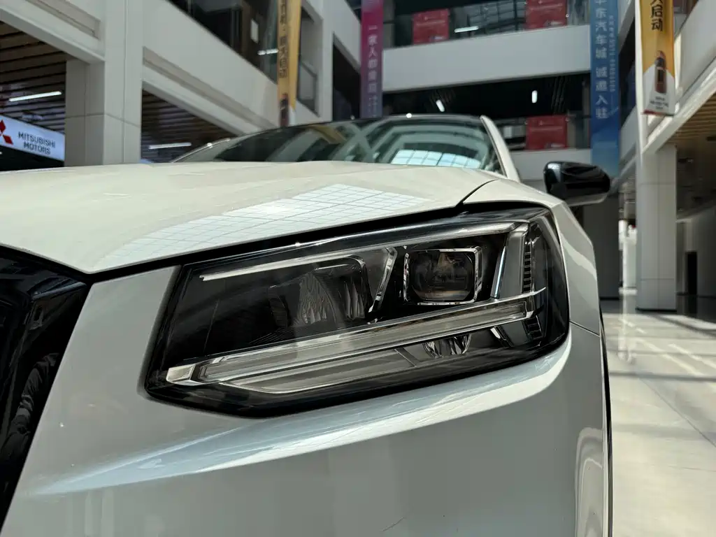 Audi Q2L 2020 35 TFSI Entry Dynamic