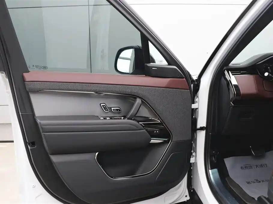 Range Rover Sport 2024 400PS Dynamic SE