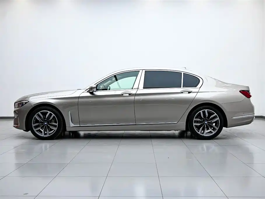 BMW 7 Series 2021 730Li Luxury Package - фото 5
