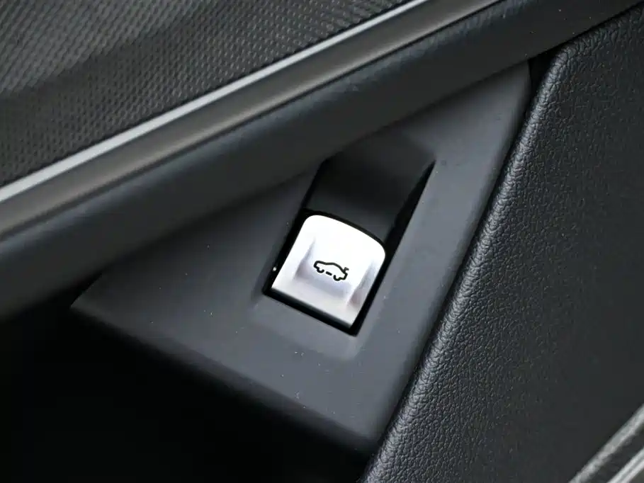 BMW 7 Series 2021 730Li Luxury Package - фото 25
