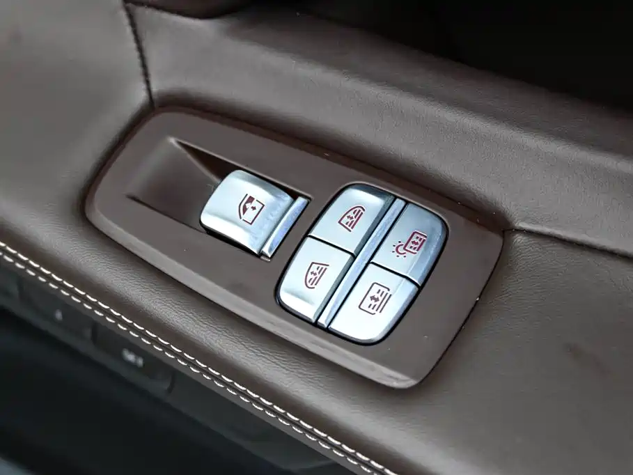 BMW 7 Series 2021 730Li Luxury Package - фото 29