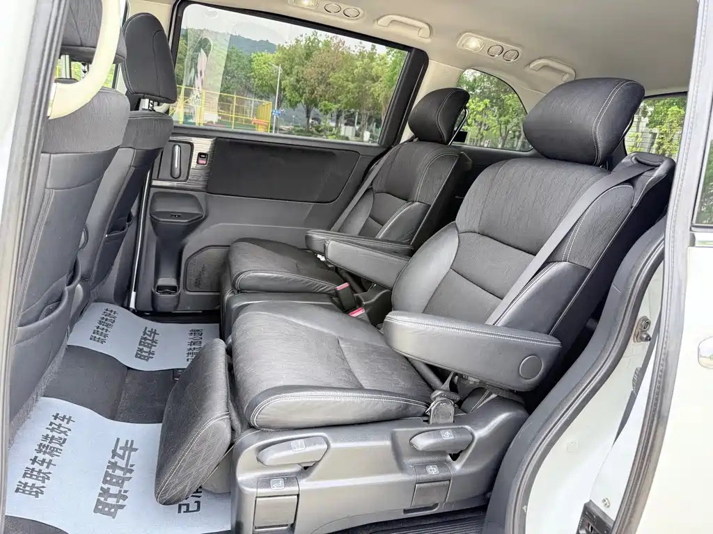 Honda Odyssey 2015 Facelift 2.4L Zhiku Edition