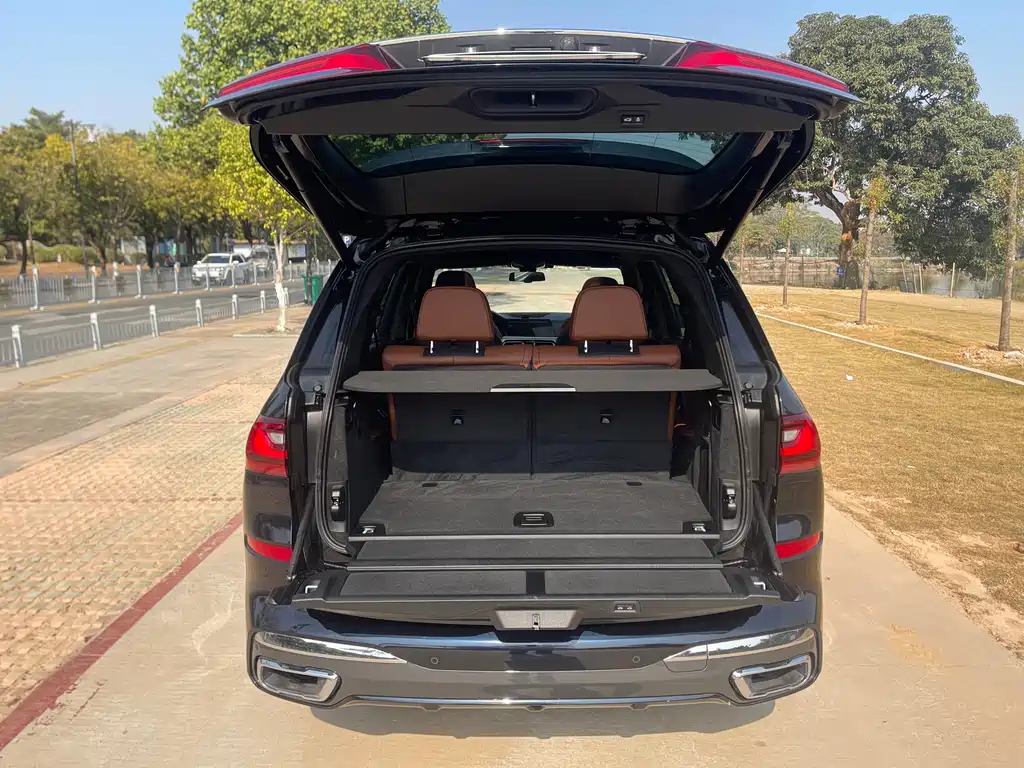 BMW X7 2022 xDrive40i Executive M Sport Package