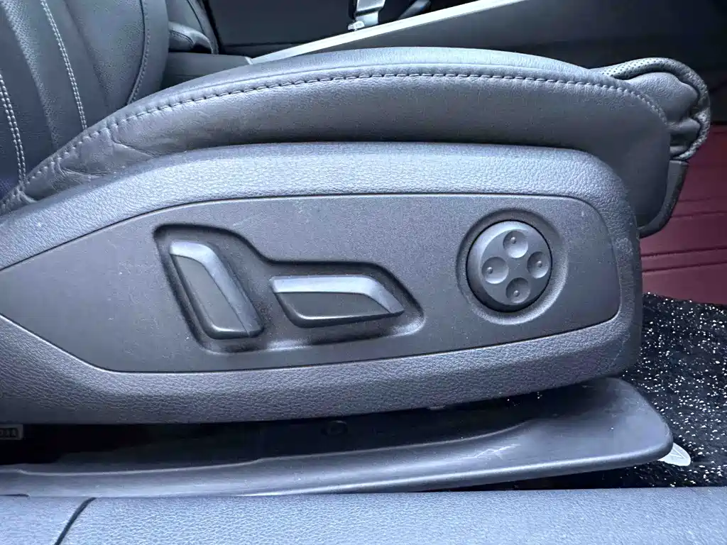 Audi A4L 2022 35 TFSI Fashion Dynamic
