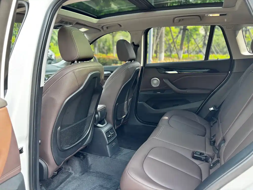 BMW X1 2022 sDrive25Li Leading Edition
