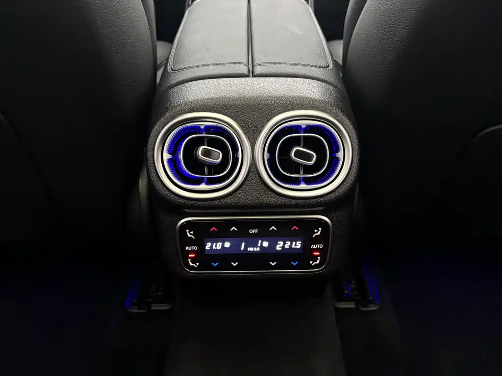 Mercedes-Benz GLC 300 L 4MATIC Dynamic 5-Seater 2025