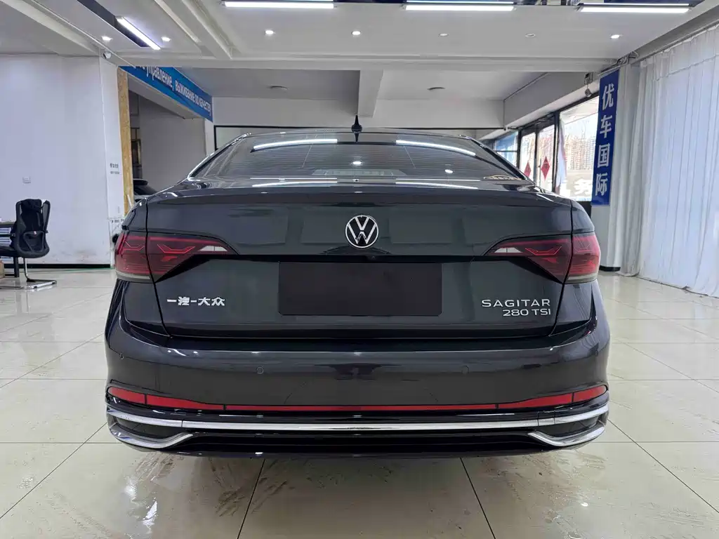 Volkswagen Sagitar 2023 280TSI DSG Beyond Edition