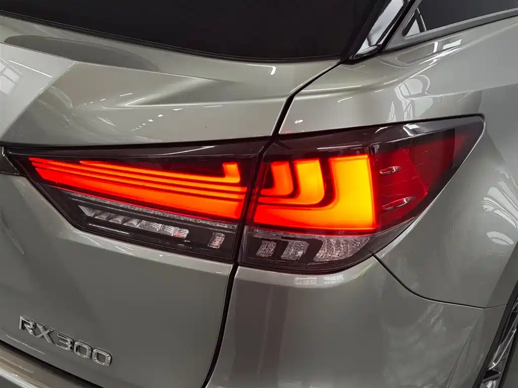 Lexus RX 300 F Sport AWD 2020