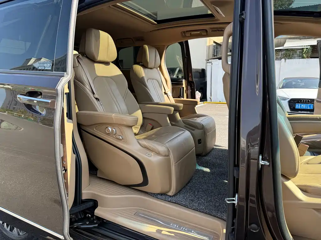 Buick GL8 2020 ES Land Business Class 653T Flagship Edition
