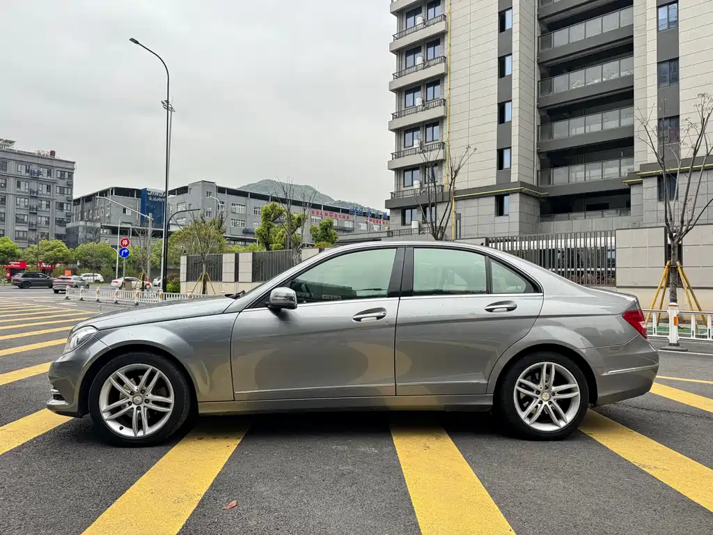 Mercedes-Benz C-Class 2013 C 260 CGI Elegance