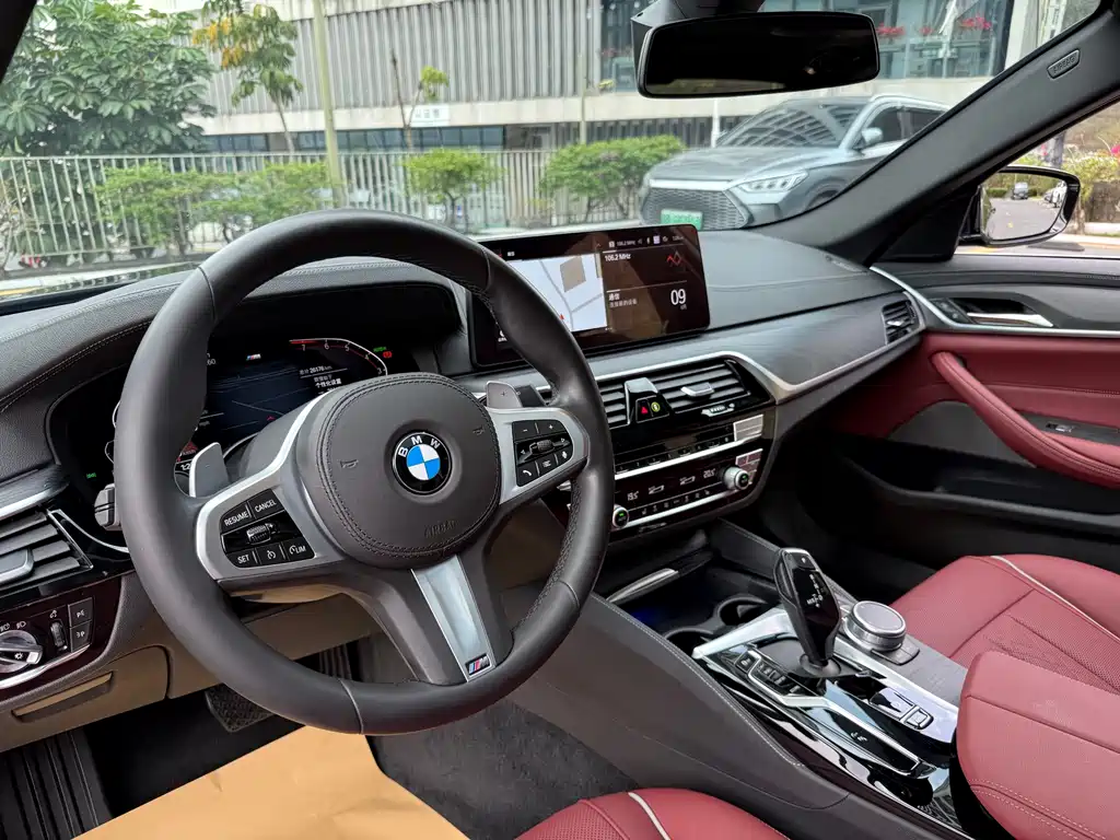 BMW 5 Series 2022 Facelift 530Li Leading Edition M Sport Package - фото 6