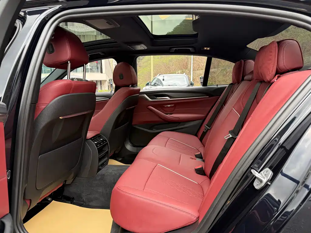 BMW 5 Series 2022 Facelift 530Li Leading Edition M Sport Package - фото 7