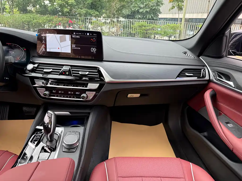 BMW 5 Series 2022 Facelift 530Li Leading Edition M Sport Package - фото 14