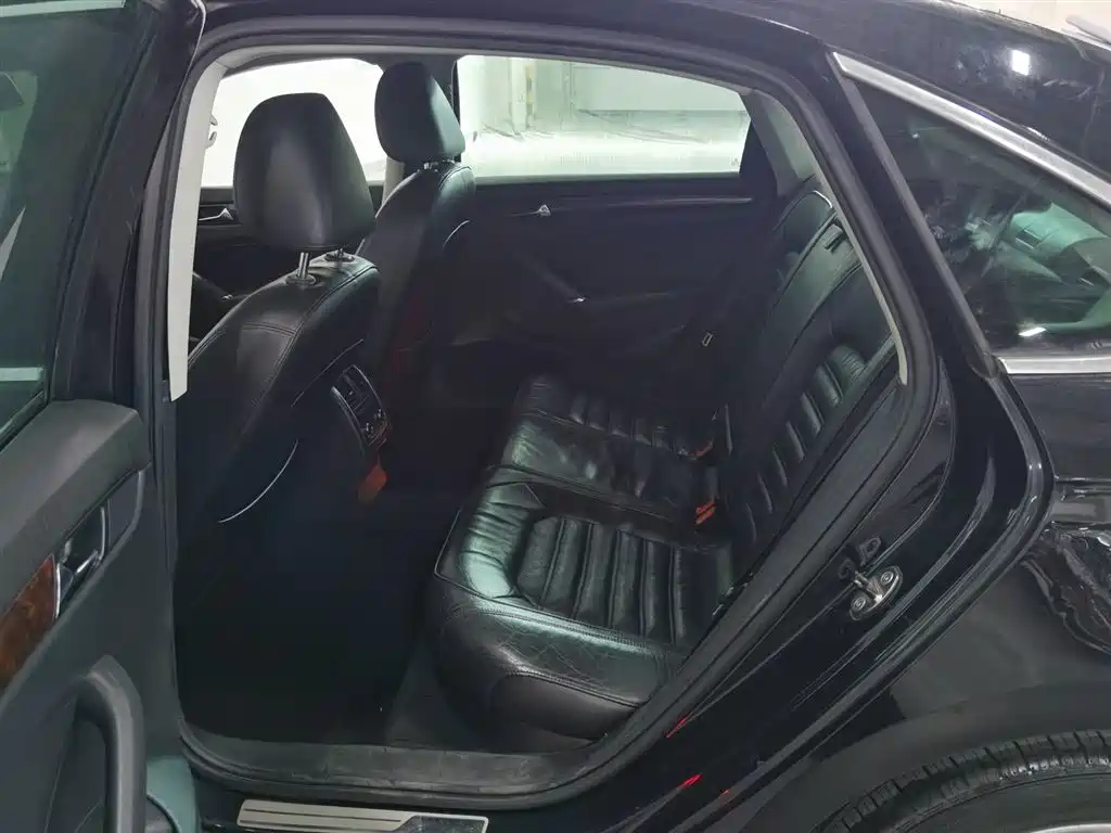 Passat 2011 1.8TSI DSG Yuzun Edition