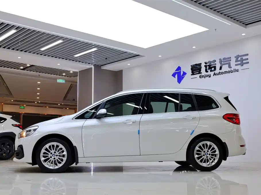 BMW 2 Series Gran Tourer 2019 220i Leading Edition