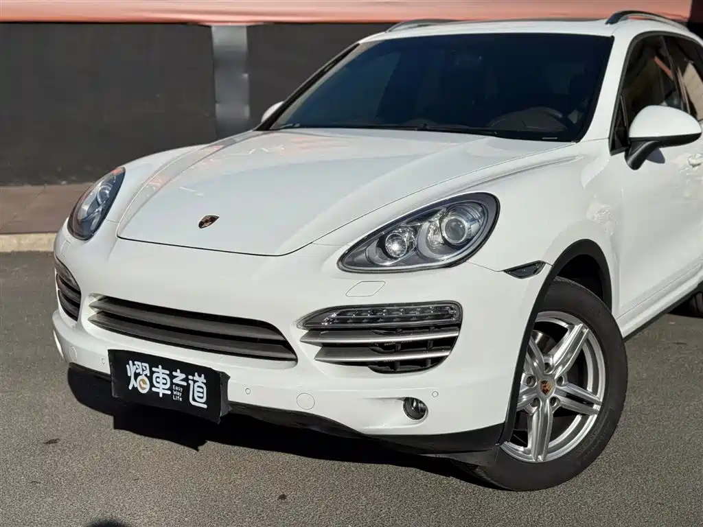 Porsche Cayenne 2014 Cayenne Platinum Edition 3.0T