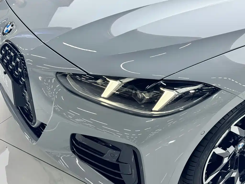 BMW 4 Series 2024 430i Convertible M Sport Night Edition - фото 4