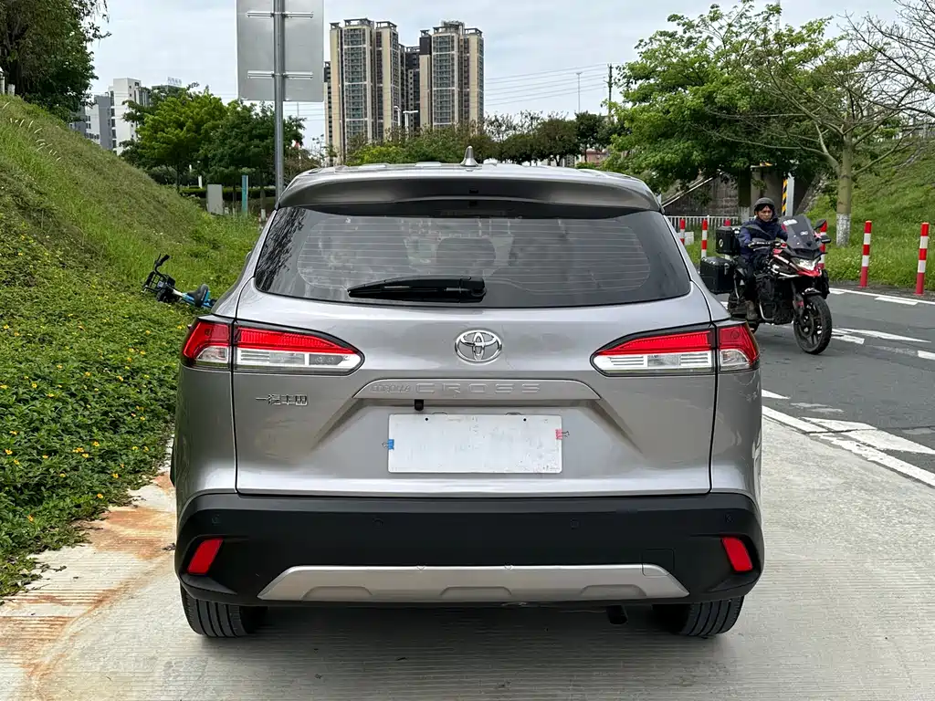 Toyota Corolla Cross 2024 2.0L Pioneer Edition