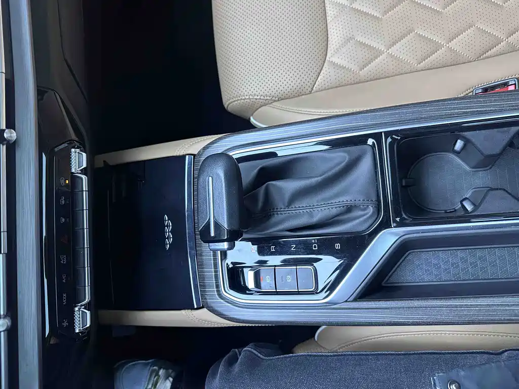 Wuling Jiachen 2022 1.5T CVT Exclusive Flagship Edition