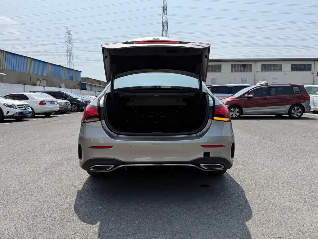 Mercedes-Benz A-Class 2021 A 200 L Sport Sedan Fashion Edition