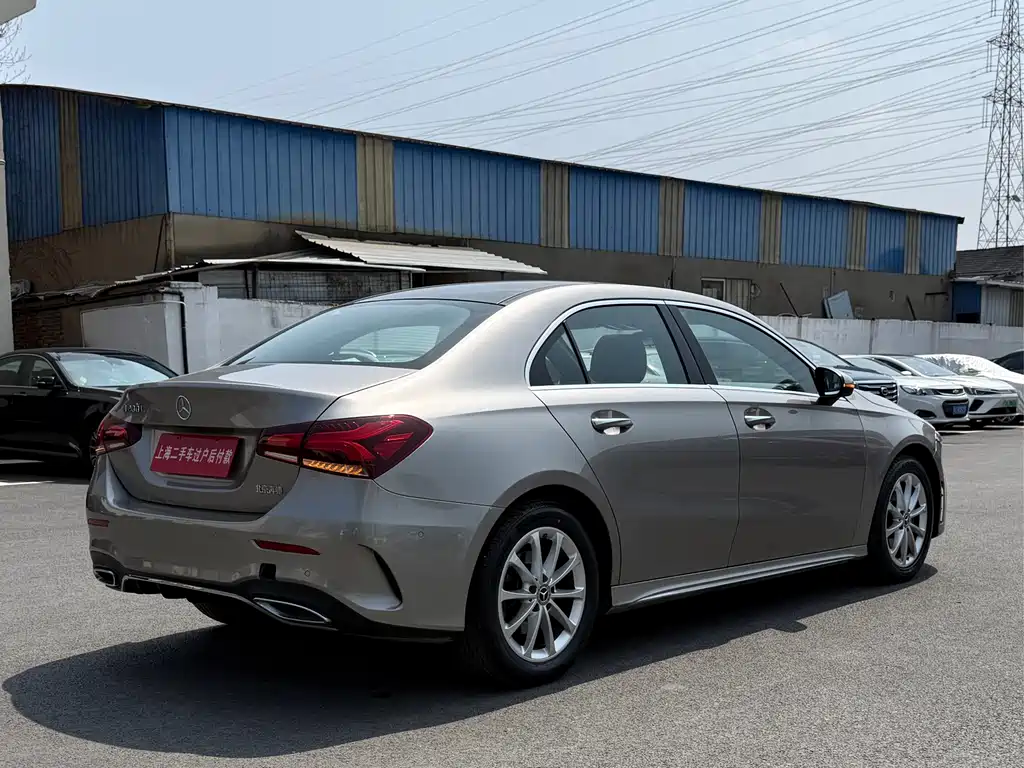 Mercedes-Benz A-Class 2021 A 200 L Sport Sedan Fashion Edition