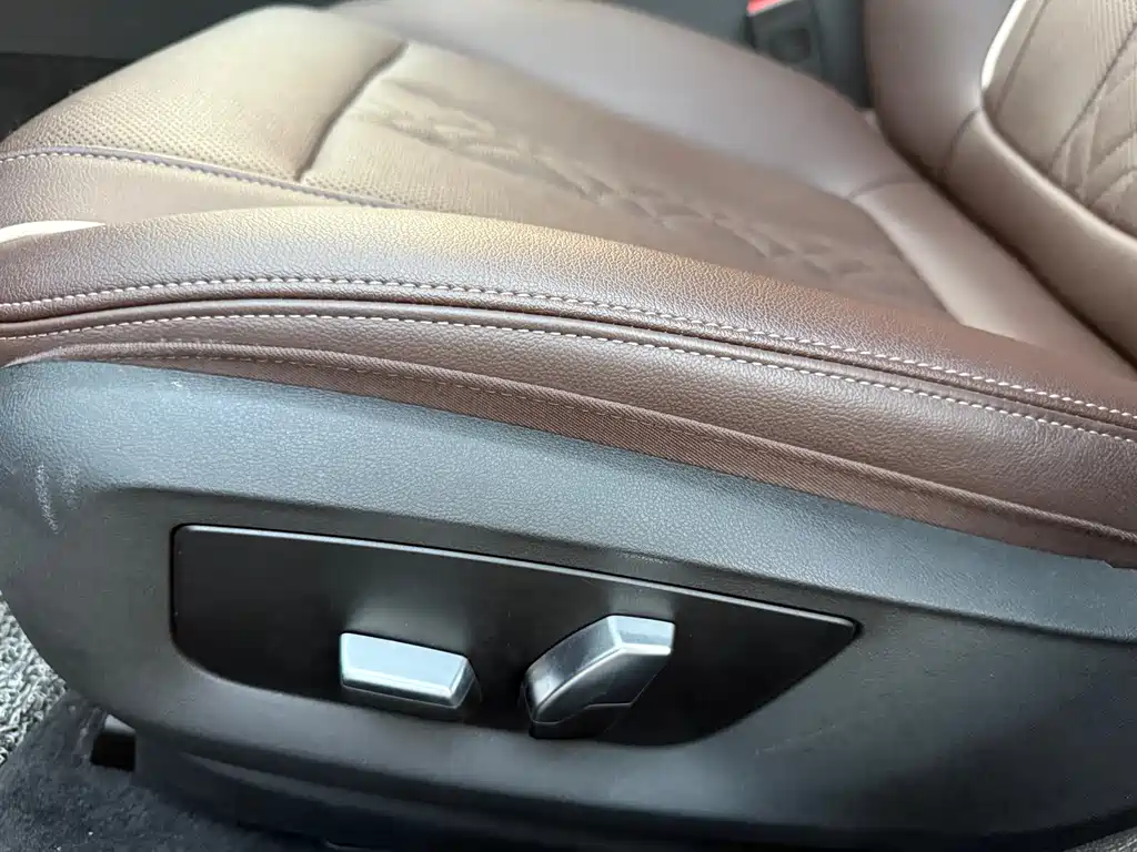 BMW 5 Series 2022 530Li Leading Edition Luxury Package - фото 18