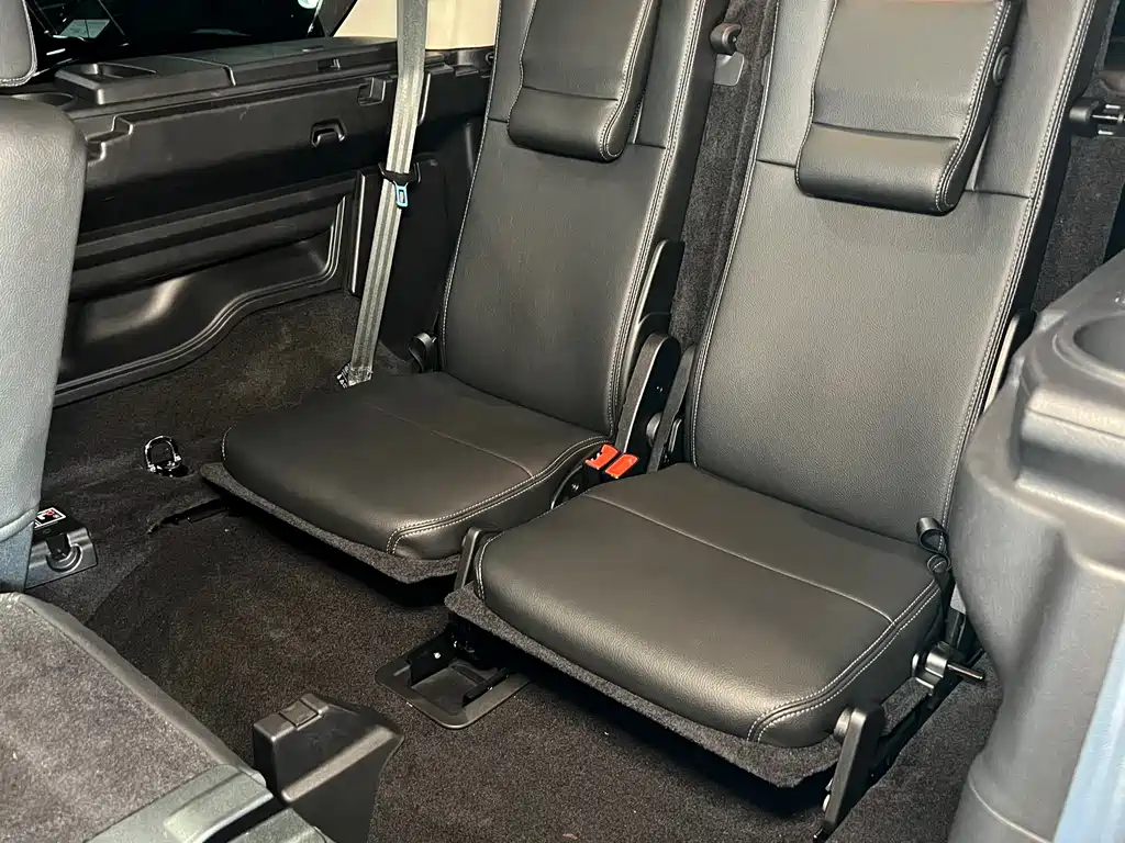 Land Rover Discovery 2016 3.0 SC Black Edition HSE