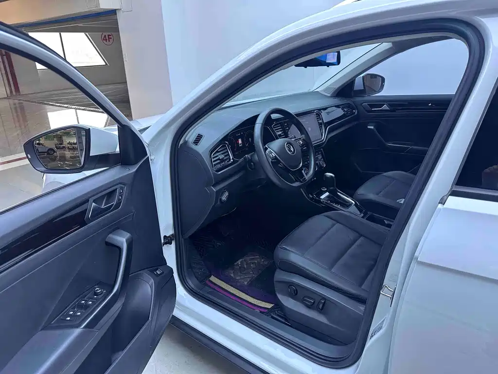 Volkswagen T-Roc 2022 280TSI DSG FWD Comfort Plus