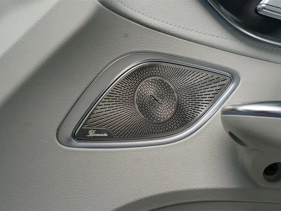 Mercedes-Benz EQE 500 4MATIC Luxury Edition 2025