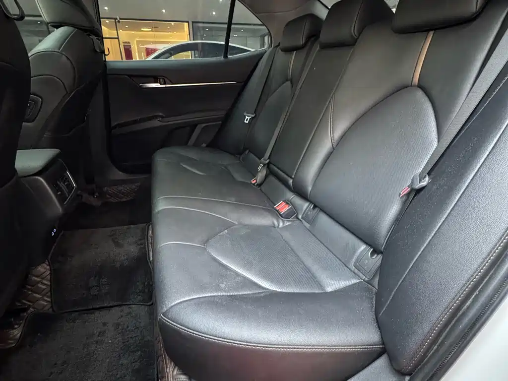 Camry 2023 2.0GVP Leading Edition
