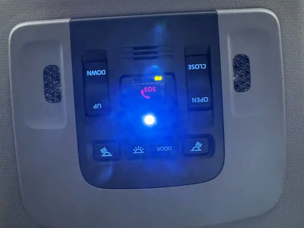 Camry 2023 2.0GVP Leading Edition