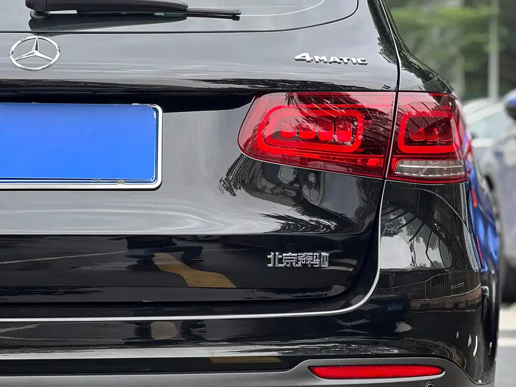 Mercedes-Benz GLC 260 L 4MATIC