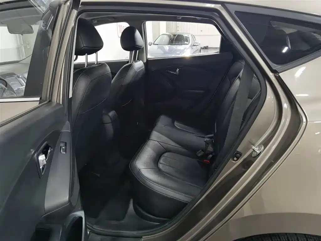 Beijing Hyundai ix35 2013 2.0L Automatic FWD GLS Smart Edition China IV