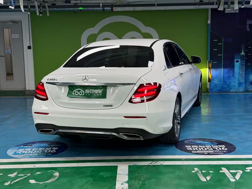 Mercedes-Benz E-Class 2019 E 260 L Sport