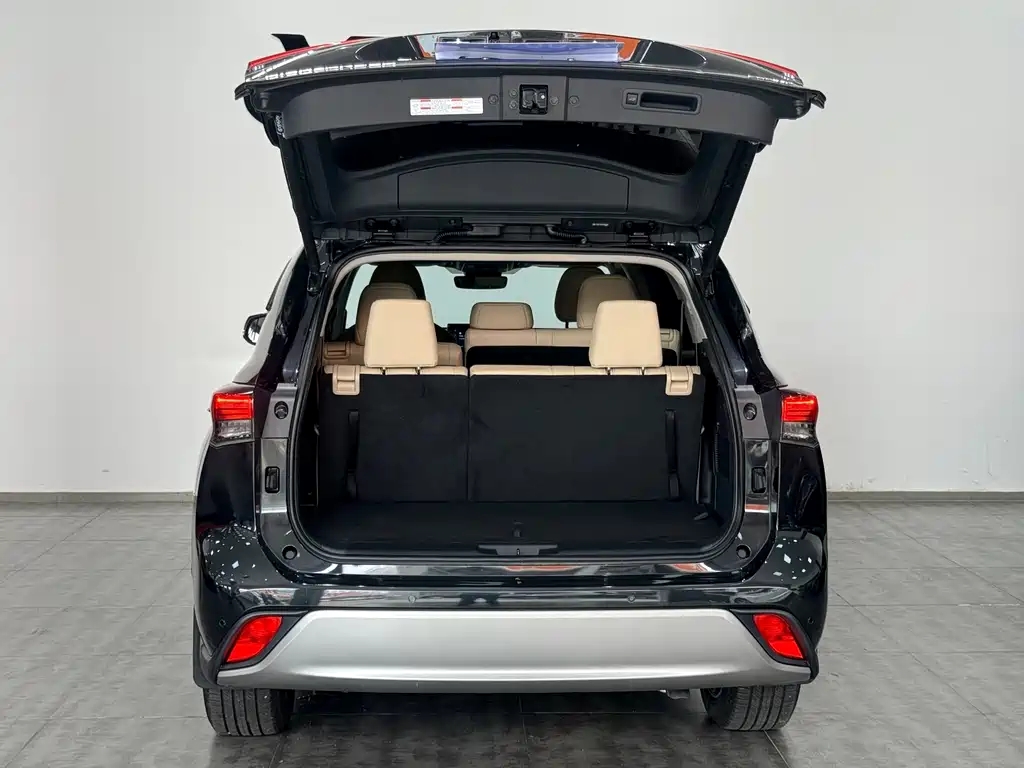 2022 Toyota Highlander Hybrid 2.5L AWD Premium 7-Seater