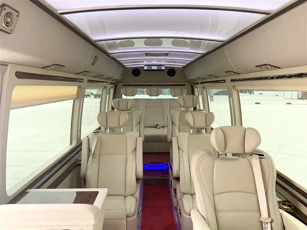 Toyota Coaster 2015