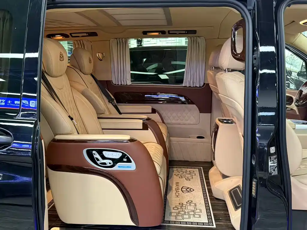 Mercedes-Benz Vito 2020 2.0T Elite Edition 9-Seater