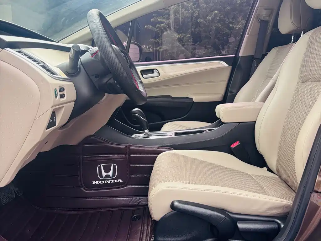 Honda Jade 2014 1.8L Automatic Comfort Elite Edition 5-Seater