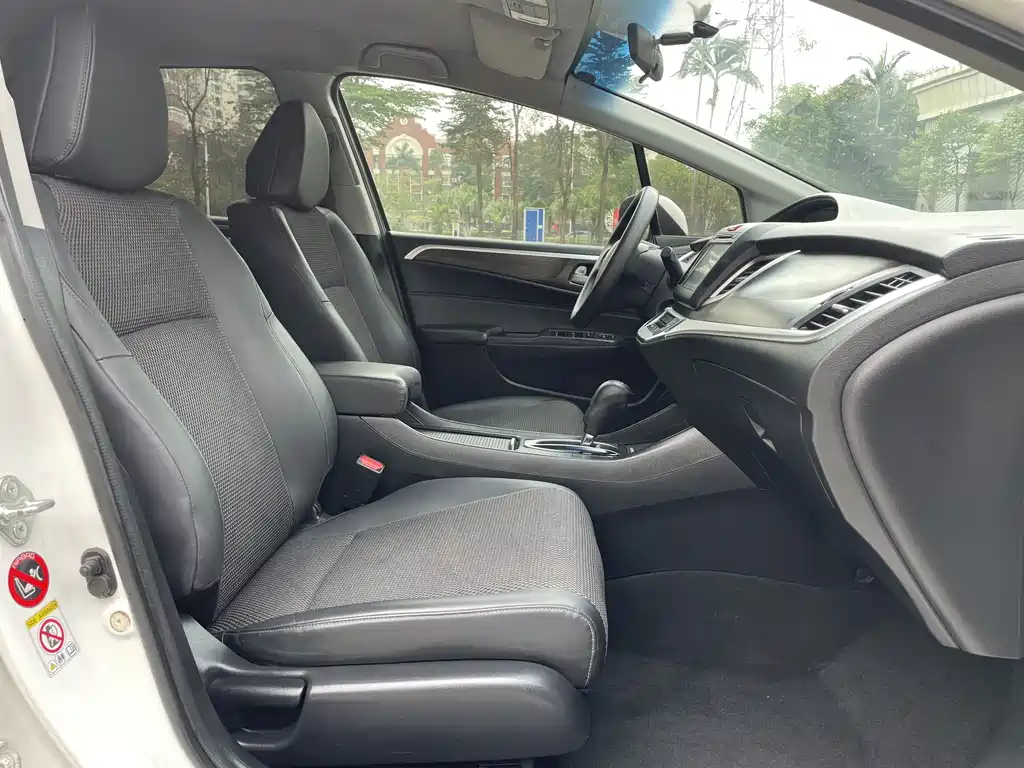 Honda Jade 2013 1.8L Automatic Comfort Edition 5-Seater