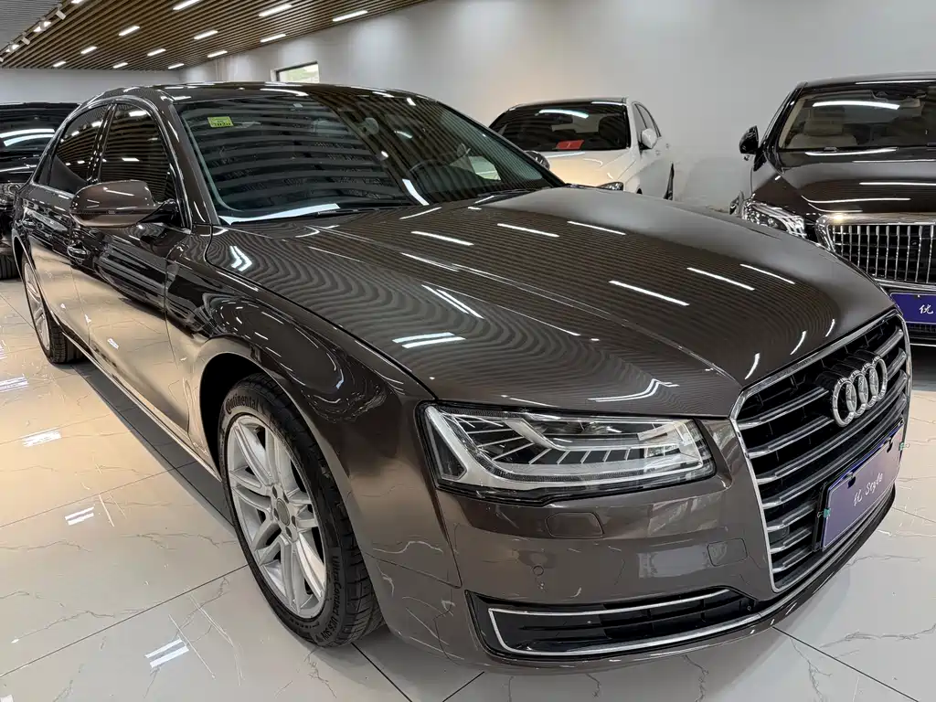 Audi A8L 45 TFSI quattro Comfort Edition