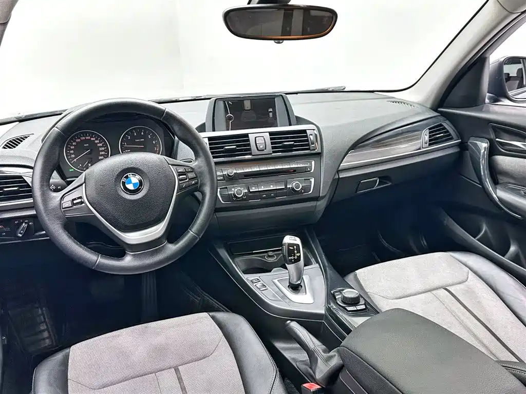 BMW 1 Series (Import) 2013 Facelift 116i Urban