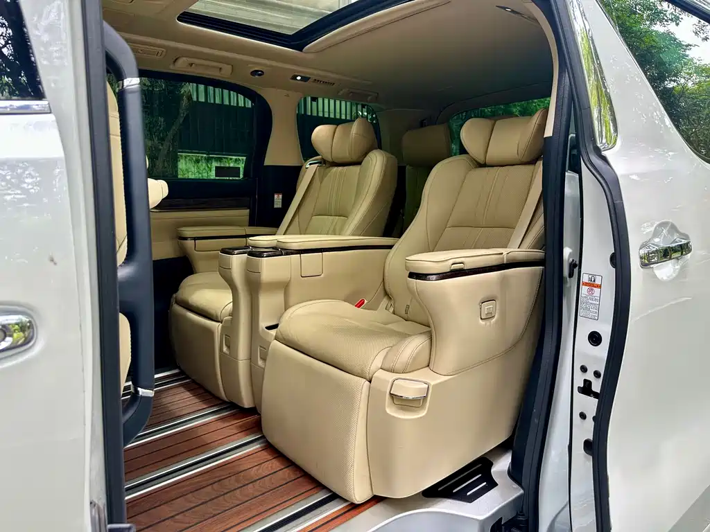 Alphard 2021 Hybrid 2.5L Premium Edition