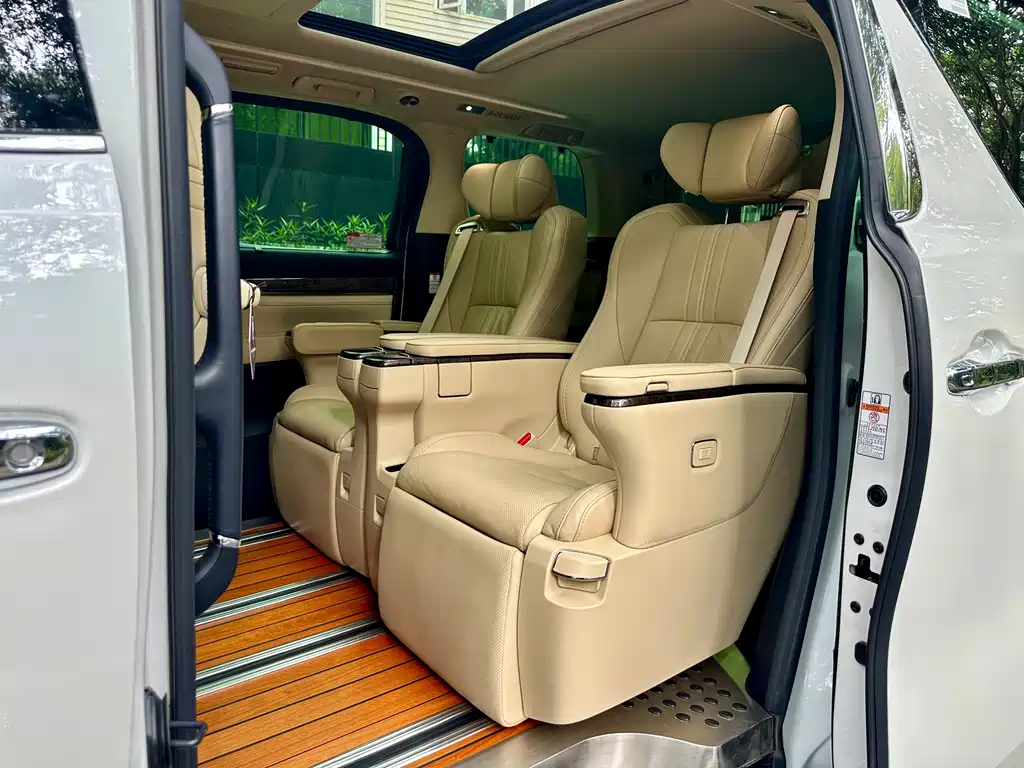 Alphard 2020 Hybrid 2.5L Premium Edition