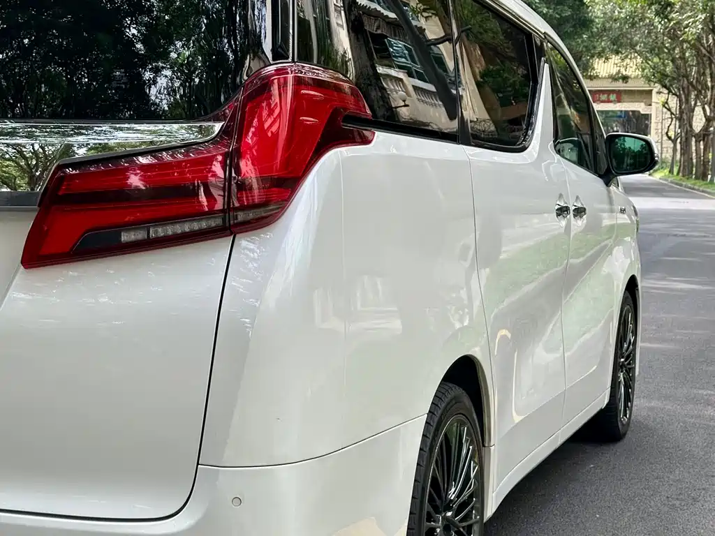 Alphard 2020 Hybrid 2.5L Premium Edition