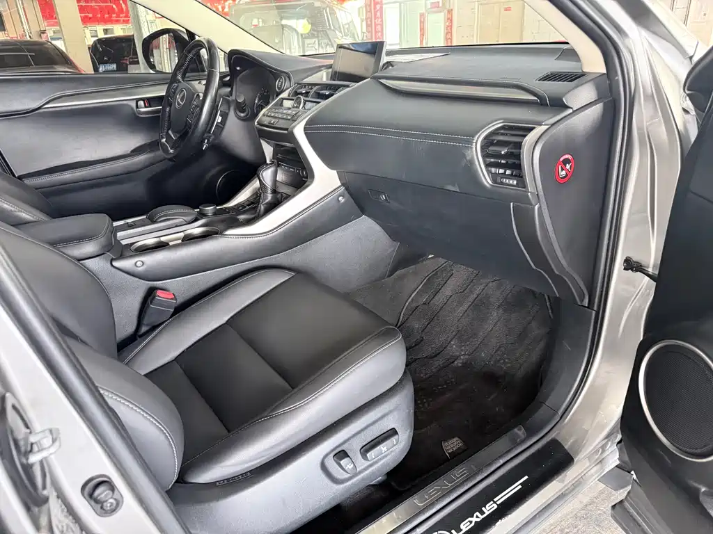 Lexus NX 2015 200t AWD F Sport