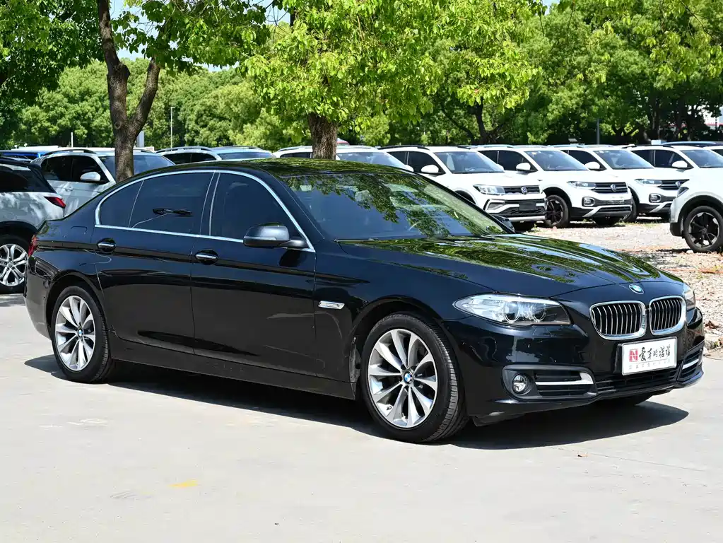 BMW 5 Series 2017 525Li Leading Edition