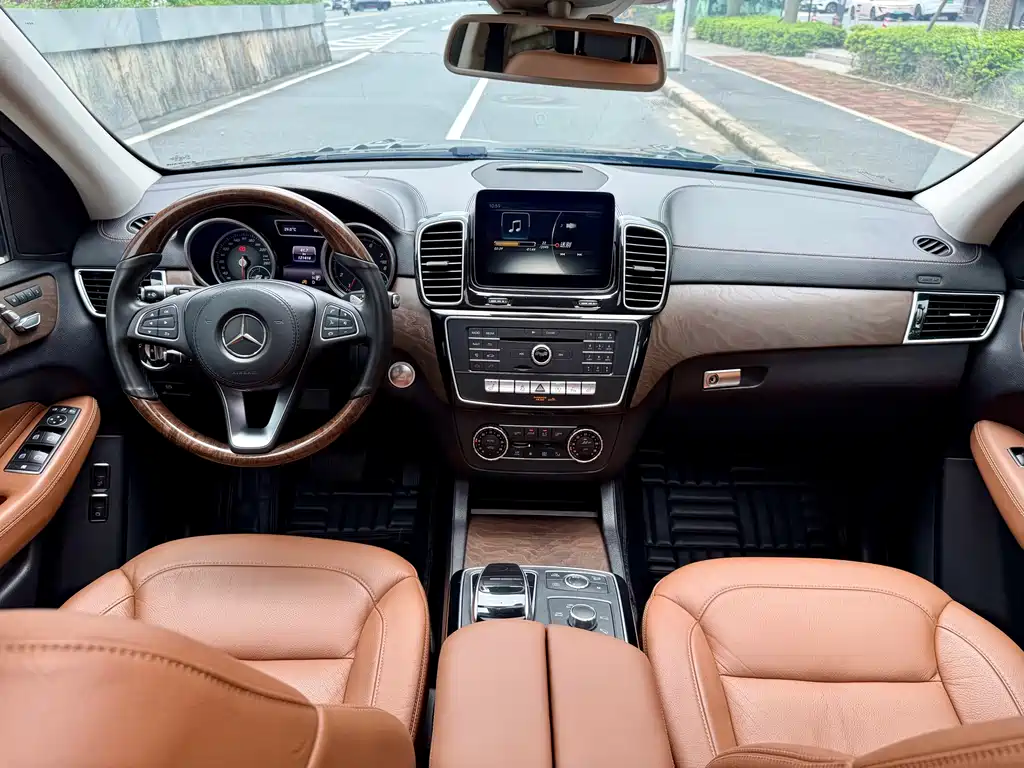 Mercedes-Benz GLS 400 4MATIC Luxury 2016