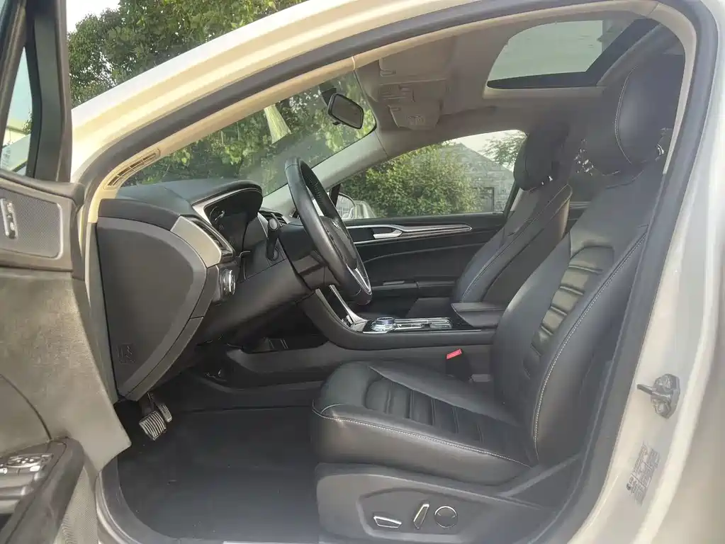 Ford Mondeo 2020 EcoBoost 200 Fashion