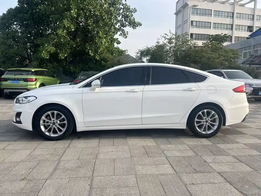 Ford Mondeo 2020 EcoBoost 200 Fashion