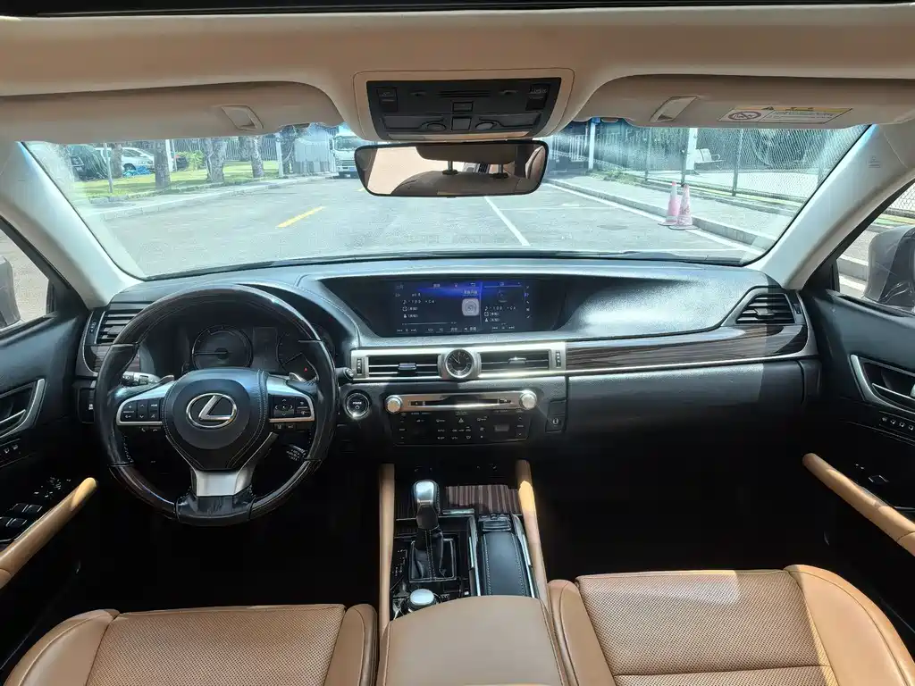 Lexus GS 2016 300h Luxury Edition